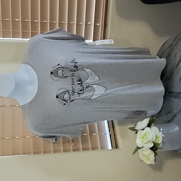 Apt. 9 women's XL sparkle shoe design short sleeve shirt gray - Picture 1 of 9